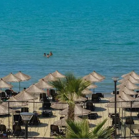 Villa Luxury Beachfront *